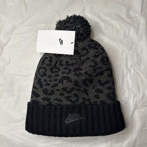 NWT Nike Adult Black Camo Cuffed Pom Beanie Sport Athletic Fleece Hat Basketball